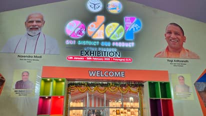 ODOP-exhibition-at-Sangam-showcases-Uttar-Pradesh-rich-handicrafts