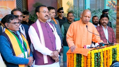 Yogi-Adityanath-instructions-for-Prayagraj-Mahakumbh-2025-preparations-for-Republic-Day-Mauni-Amavasya-Basant-Panchami