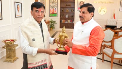 Mohan-Yadav-meet-Union-Minister-Mansukh-Mandaviya