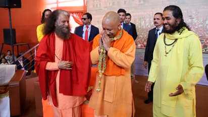Chidanand-Saraswati-praise-CM-Yogi-Adityanath-for-his-commitment-and-Prayagraj-Mahakumbh-2025-to-elevate-Sanatan
