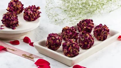 Rose Desserts for Rose Day