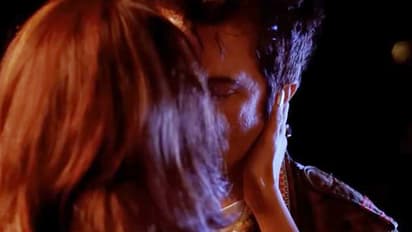 Anil Kapoor Anjana Sukhani Kiss Scene