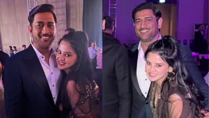 ms dhoni with sakshi singh