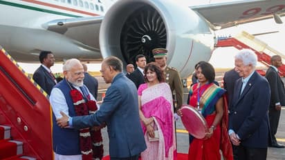 Narendra Modi warm welcome in Mauritius
