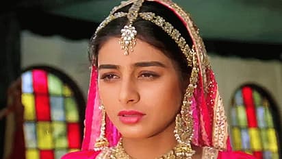 divya bharti death anniversary all about her incompleted movies