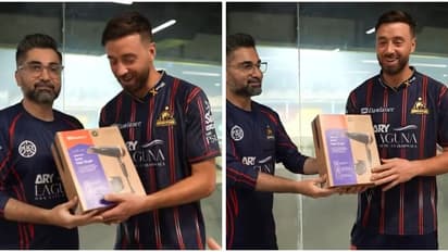 James Vince received award