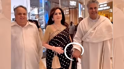 nita-ambani-at-sandeep-khosla-store-opening