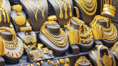 gold price today latest rates first time one lakh per 10 gram gold 