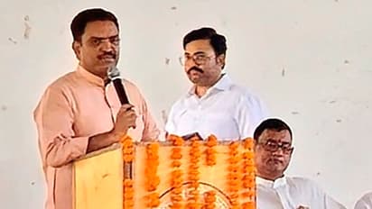 Asim-Arun-questions-samajwadi-party-Akhilesh-Yadav-commitment-to-Dalit