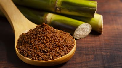 Is-it-safe-to-eat-jaggery-in-summer