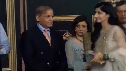 Shehbaz Sharif Staring At Actor Mawra Hocane