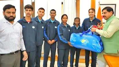 CM Mohan Yadav meet shahdol football players