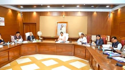 CM MOhan Yadav review meeting irrigation capacity nadi jodo pariyojana