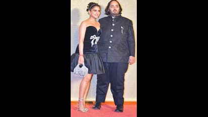 Mukesh Ambani family wedding anant ambani radhika merchant wedding in jamnagar 