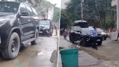 Modi convoy cars cleaning in Bihar
