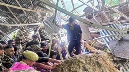 Vaishno Devi Landslide Kills Five Injures Ten Heavy Rains Disrupt Jammu Traffic