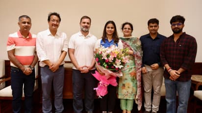 Manu Bhaker met LoP Rahul Gandhi