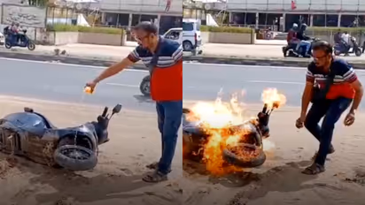 A frustrated customer in Palanpur, Gujarat, burned his Ola electric scooter in front of a showroom 