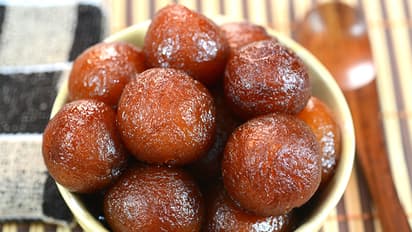 how-to-make-gulab-jamun-with-rice