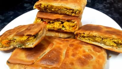 Chicken Mughlai Paratha