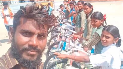 Daily Wage Worker Buys Cycles for 11 Students