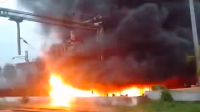 fire in thrissur Railway station