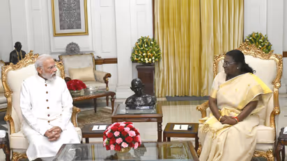 Modi meets Murmu