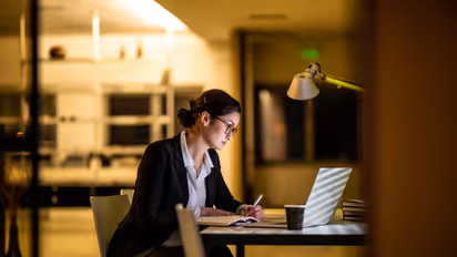 Night shifts for women allowed in Delhi