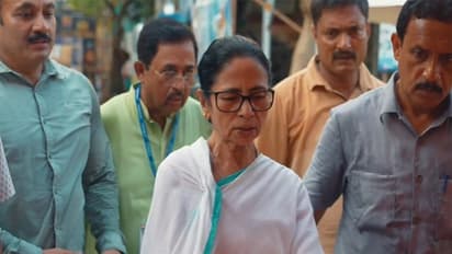 Mamata Banerjee Opens Kolkata Durga Puja Pandal  Announces Durgangan Project