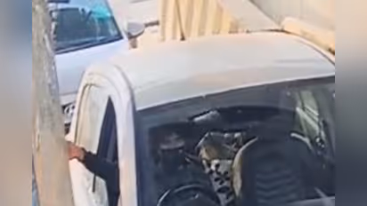 Delhi Blast Suspect Dr Umar Un Nabi CCTV Footage Shows Entry Into Capital