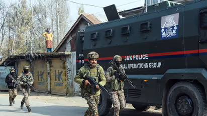 Jammu and Kashmir Police Seize Weapons Cache in Doda Forest