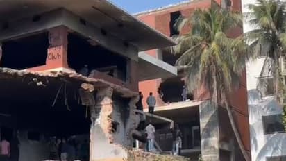 Dhaka Protests Escalate After Leaders Death Media Offices Attacked