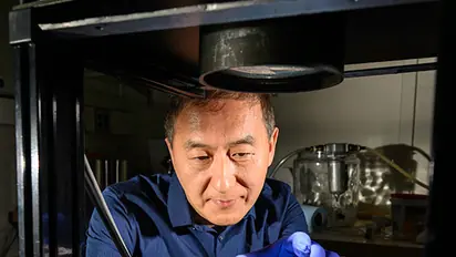 Solar Theromoelectric Generator