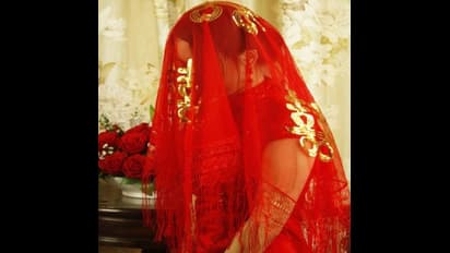 After taking seven rounds, the bride absconded with the lover, the groom and the baraati sitting waiting to return