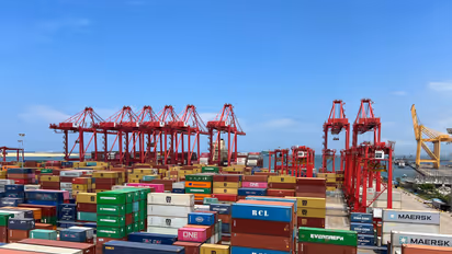 Trans shipment route