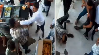 Viral Video: Fight Over Who Gets Samosas First Ends In Chaotic Clash At Pune Sweet Shop | WATCH
