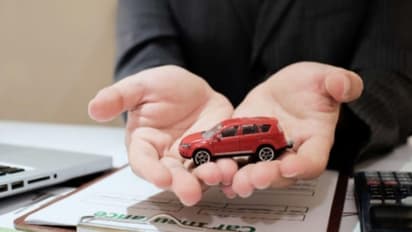 Insurance industry adapts to EV growth in 2025 with customized protection, battery coverage, and usage-based models.