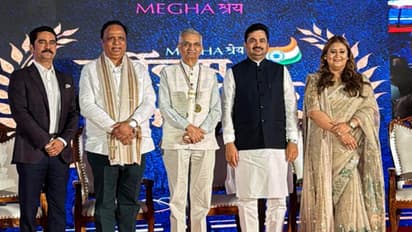 Seema Singh’s Sarvottam Nagrik Samman 2025 Led by Maharashtra Governor