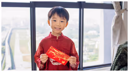 chinese boy with red envelope