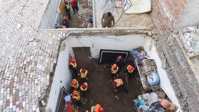 lahore tution center collapse