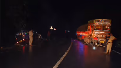 yellapur arbail ghat accident