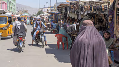 taliban women dress code