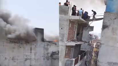 noida fire