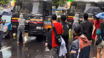 rhiya yadav mumbai protest
