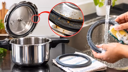 Pressure Cooker Cleaning