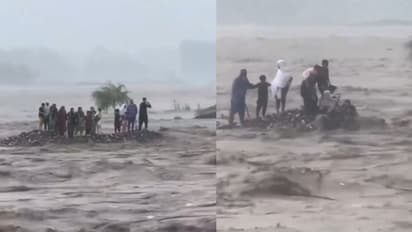 Pakistani family swept in flood