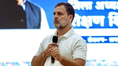 राहुल गांधी ने चुनाव आयोग से पूछे तीखे सवाल