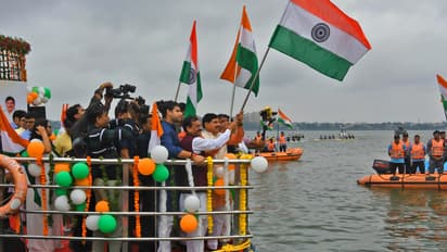 tiranga-boat-rally-at-upper-lake-bhopal