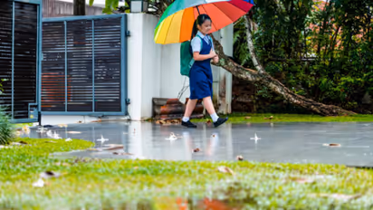 Heavy rain school closures
