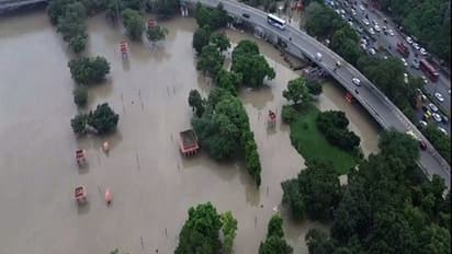 Delhi flood threat 2025